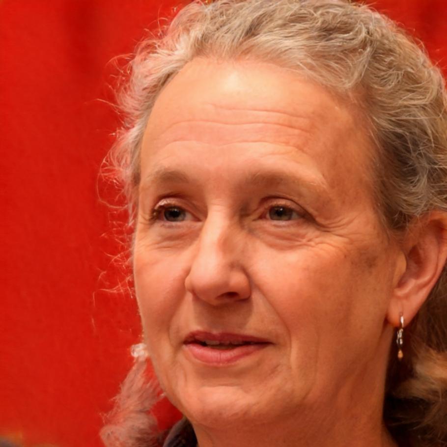 Portrait of Astrid Lumley, retirement accounts specialist